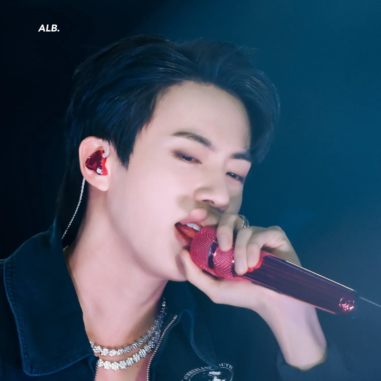 Foto terbaru Jin (BTS)