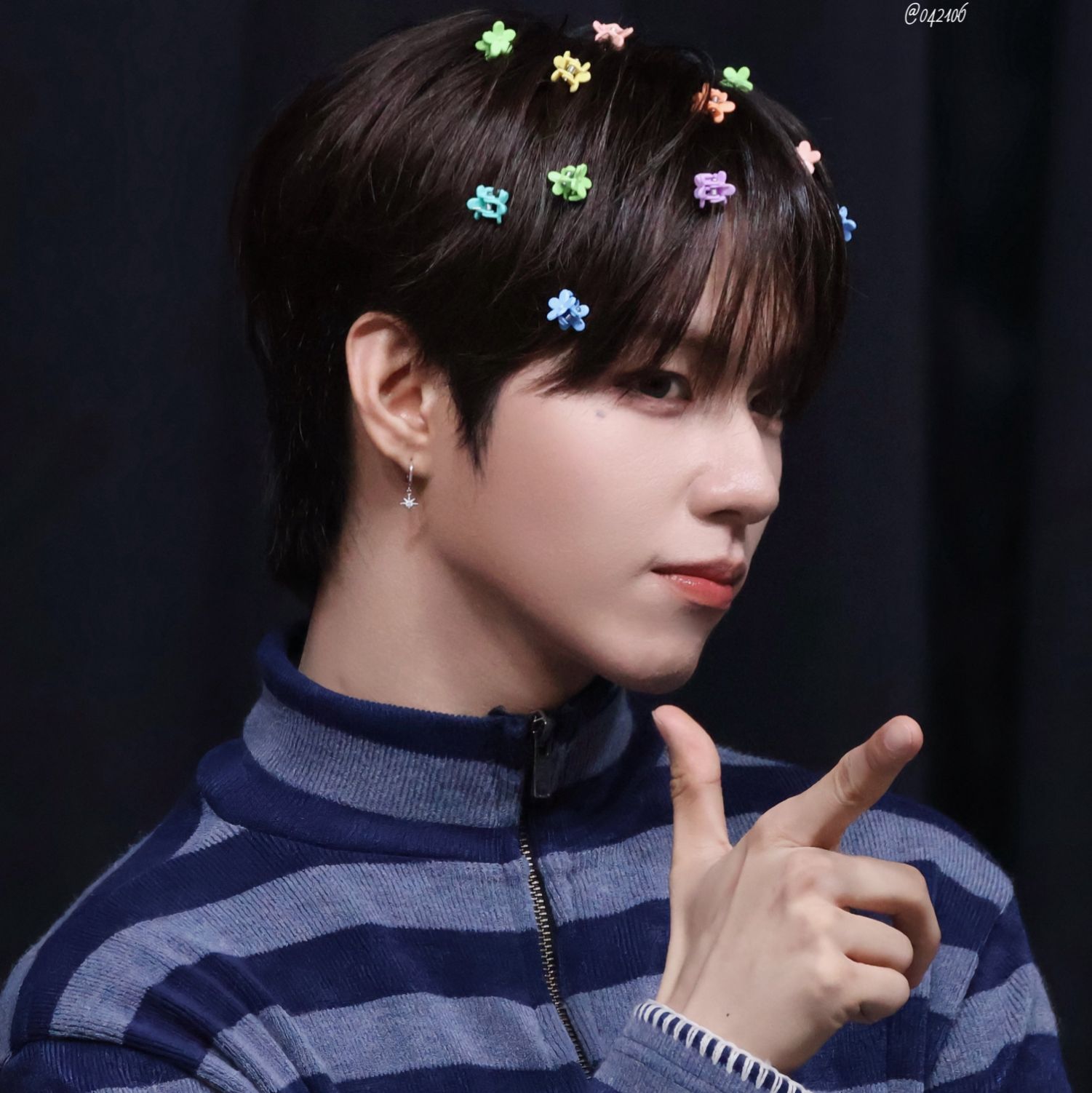 Behind-the-scenes cut of JL (AHOF)