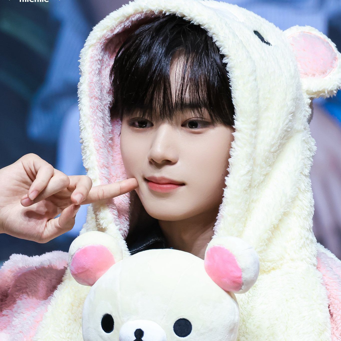 Recent activity shot of Kim Junseo (ALPHA DRIVE ONE)