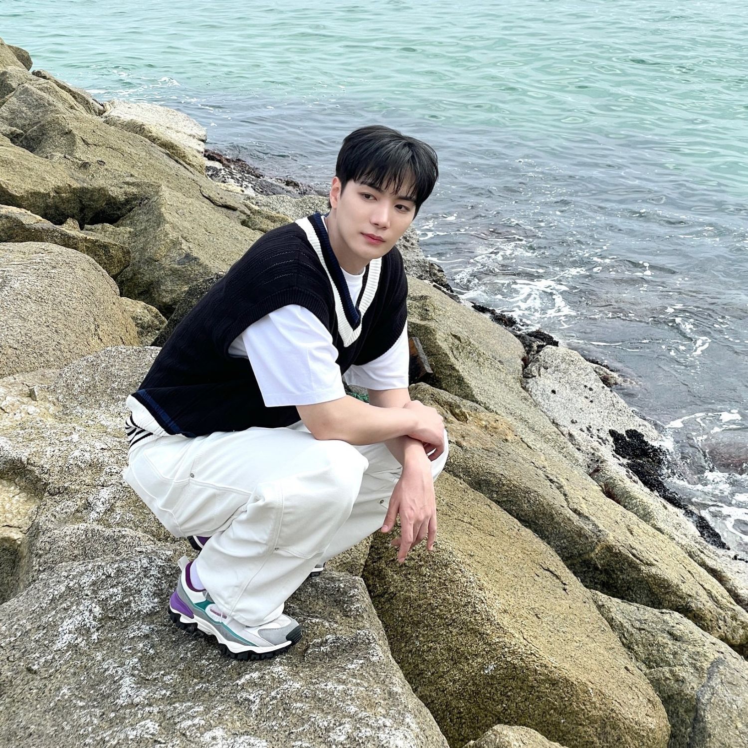 Behind-the-scenes cut of Kim Jonghyeon