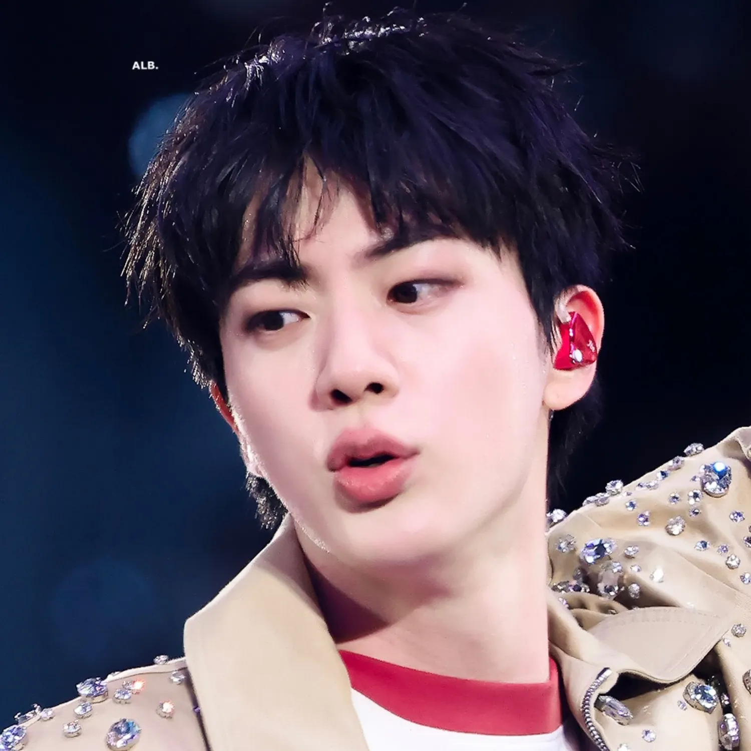 Potret di balik layar Jin (BTS)