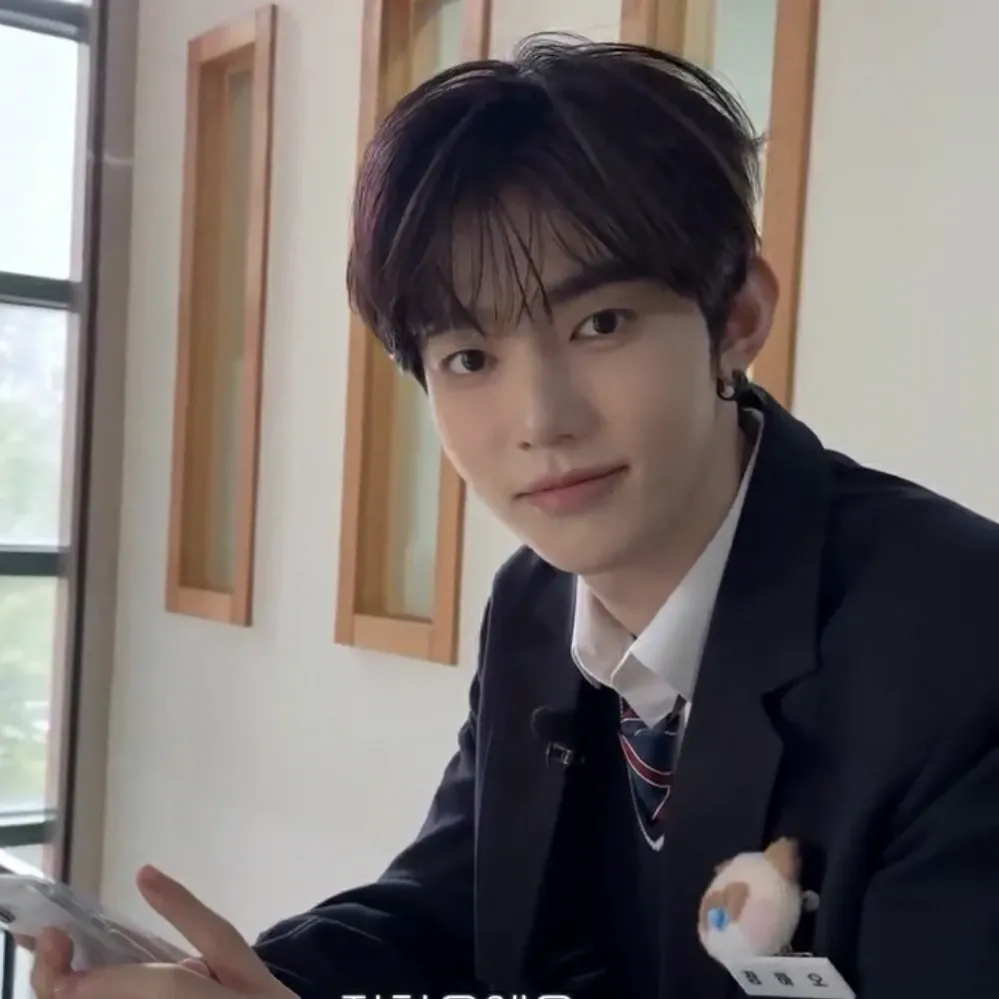 Behind-the-scenes cut of Zhang Hao