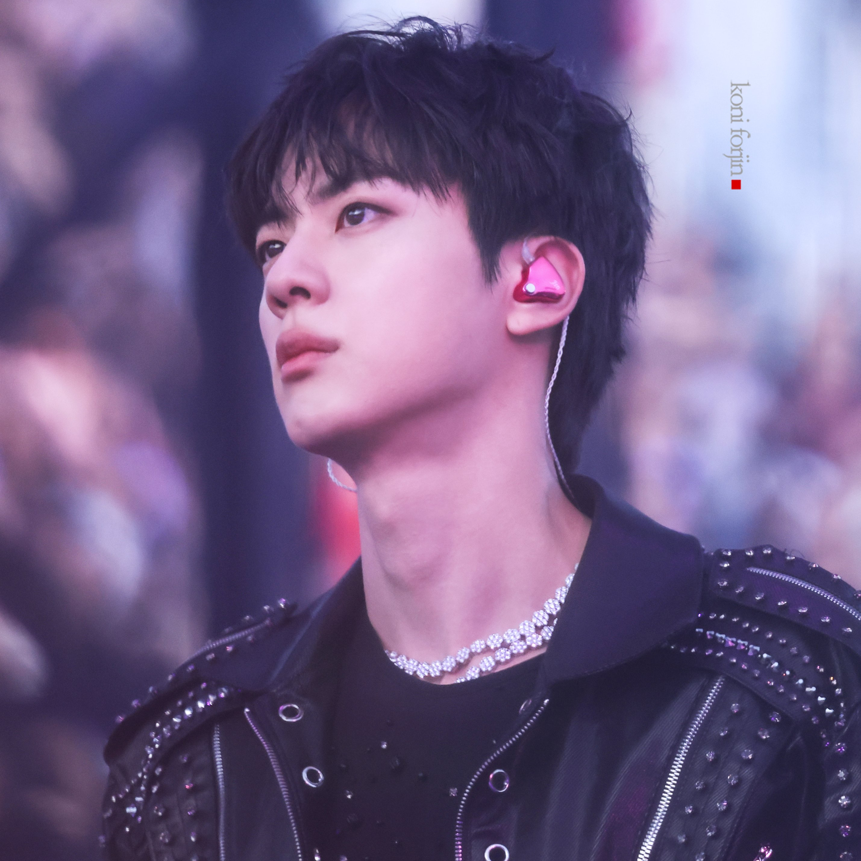Potret di balik layar Jin (BTS)