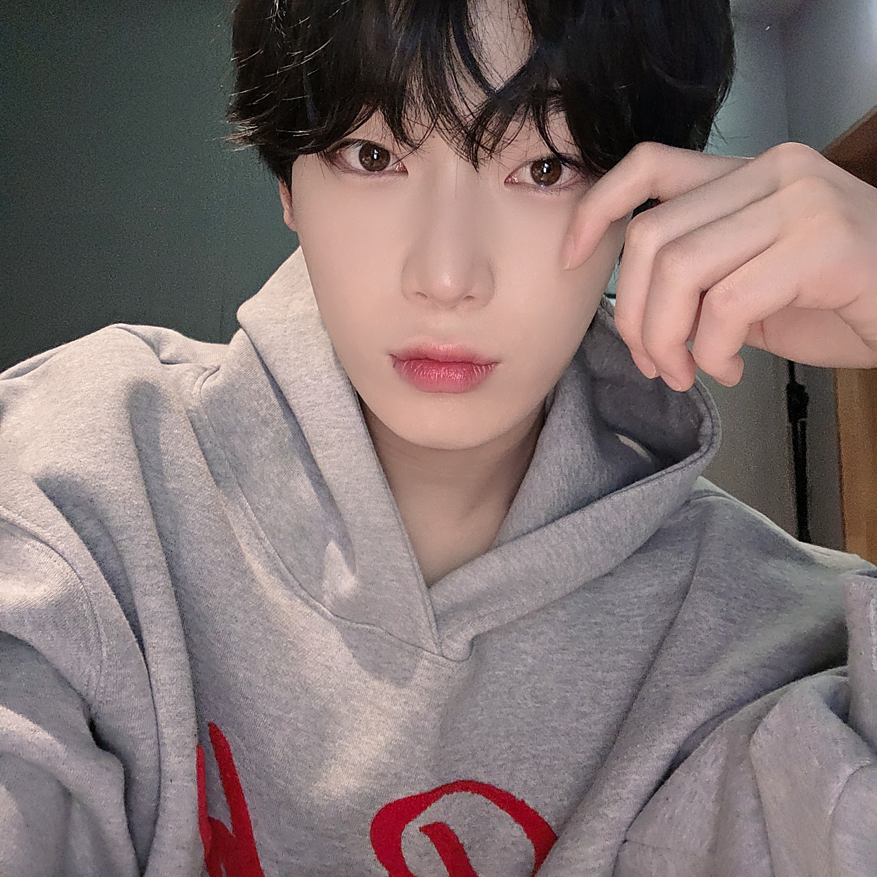 Foto aktivitas terbaru Sunoo (ENHYPEN)