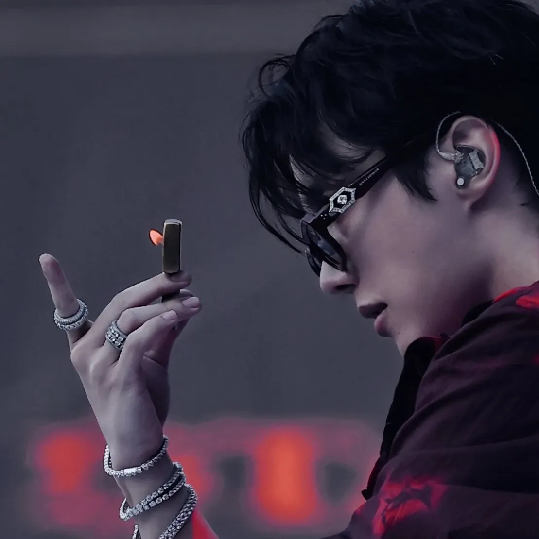 Foto aktivitas terbaru j-hope (BTS)