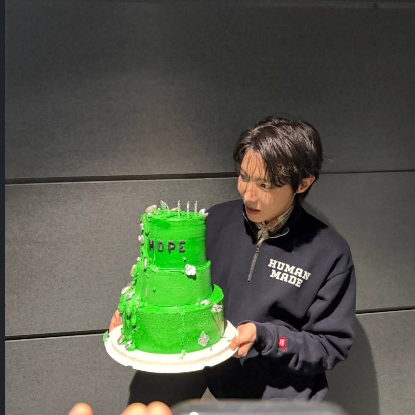 제이홉 (방탄소년단) 최근 활동샷