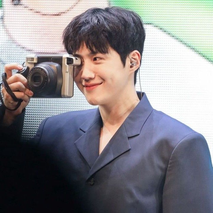 Latest photo of Kim Yohan (WEi)