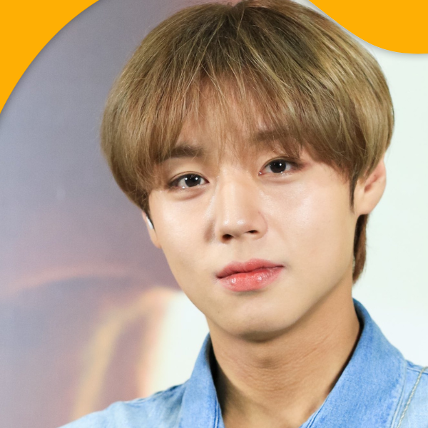 Behind-the-scenes cut of Park Jihoon
