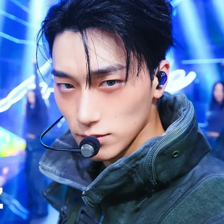 에이티즈 최근 활동샷