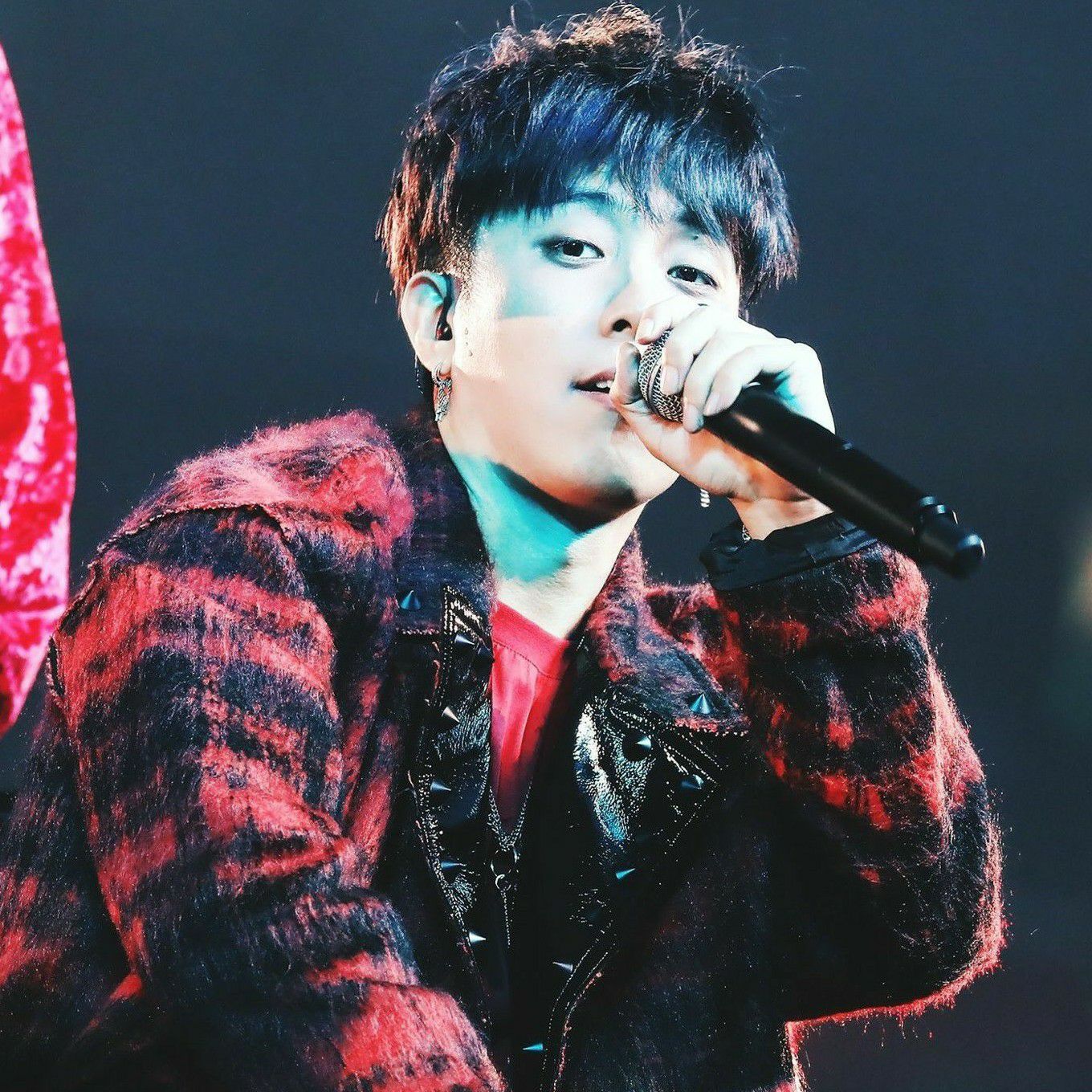 A moment captured by Eun Jiwon (SECHSKIES)'s fan