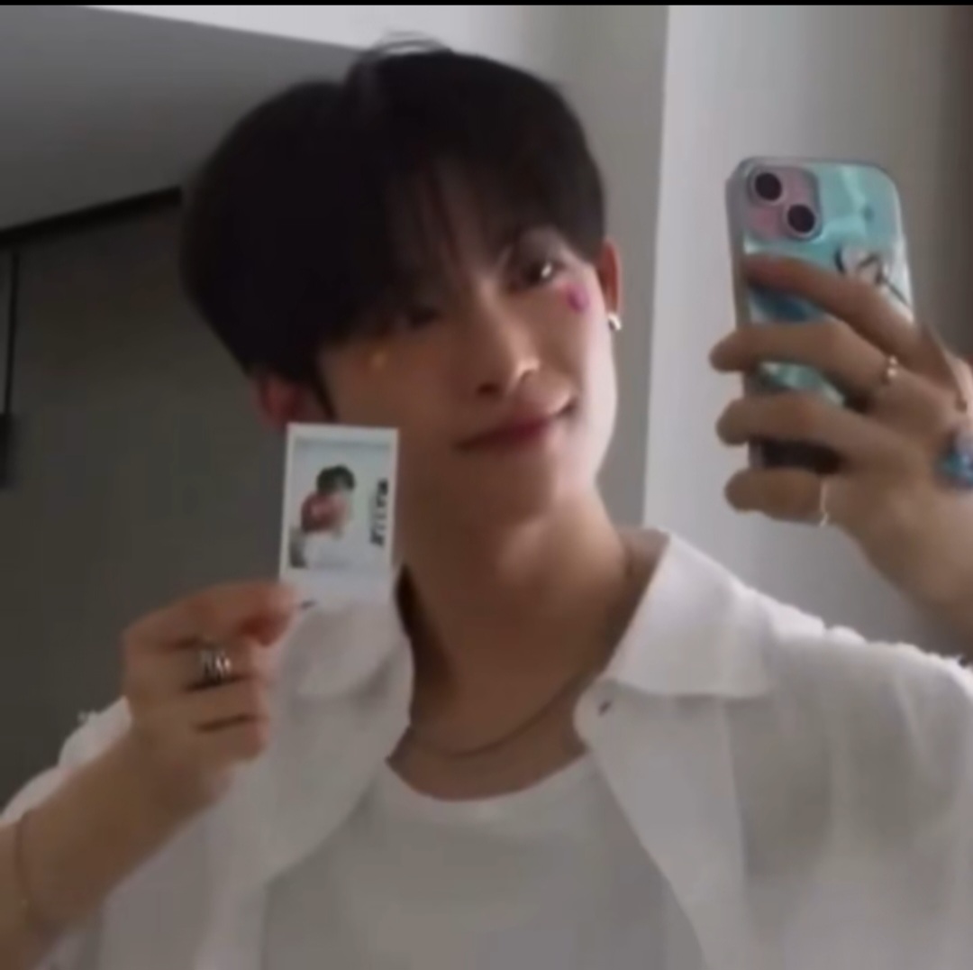 Latest photo of Kim Geonwoo (ALPHA DRIVE ONE)