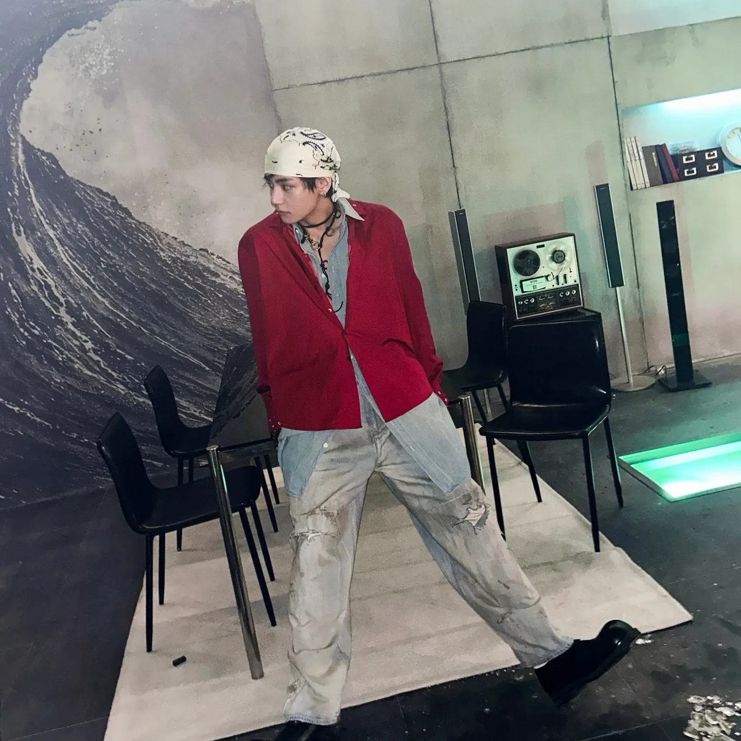 뷔 (방탄소년단)의 최신 사진