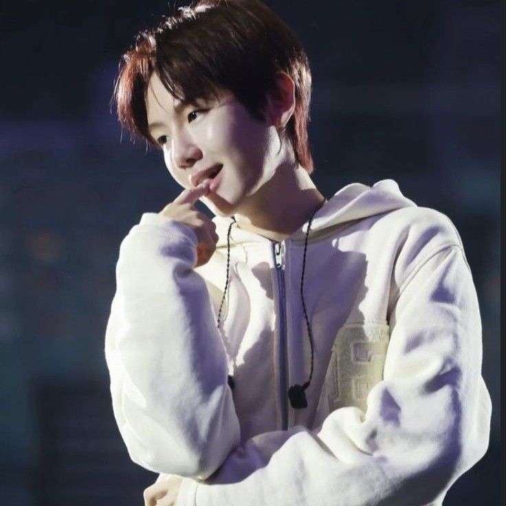 백현 (EXO)의 최신 사진