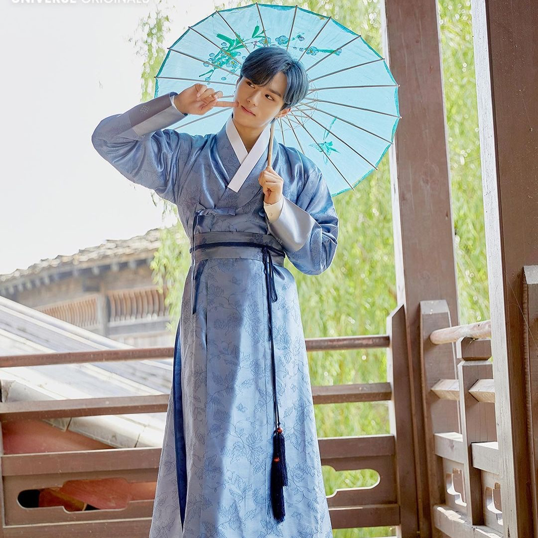 Behind-the-scenes cut of Kim Junseo (ALPHA DRIVE ONE)