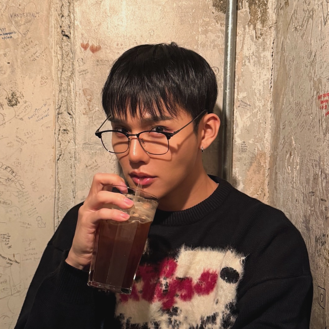 A moment captured by Seunghun (CIX)'s fan