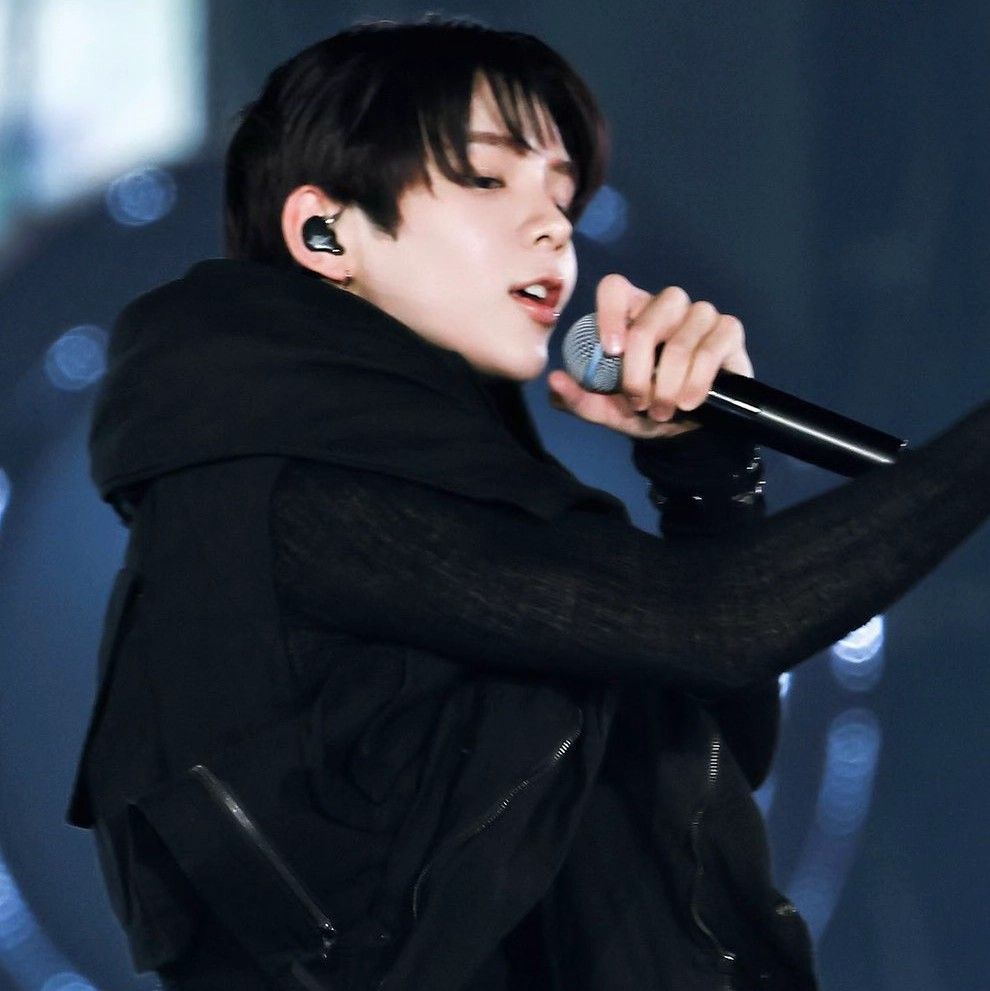 Recent activity shot of SHOTARO (RIIZE)