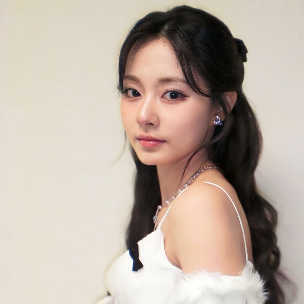 Foto terbaru Tzuyu (TWICE)