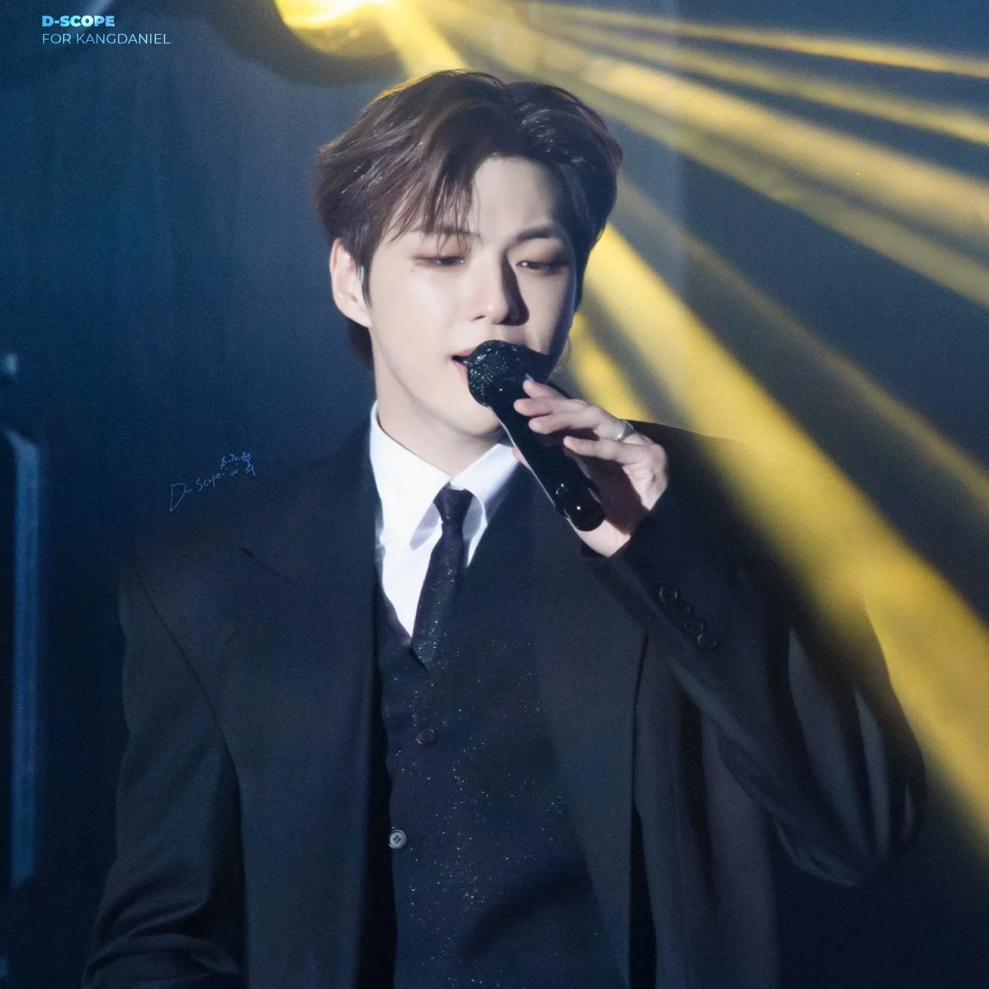 강다니엘 최근 활동샷