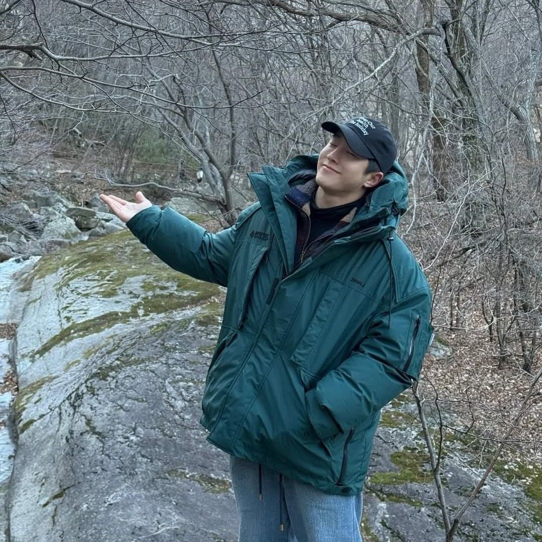 Latest photo of Jinjin (ASTRO)