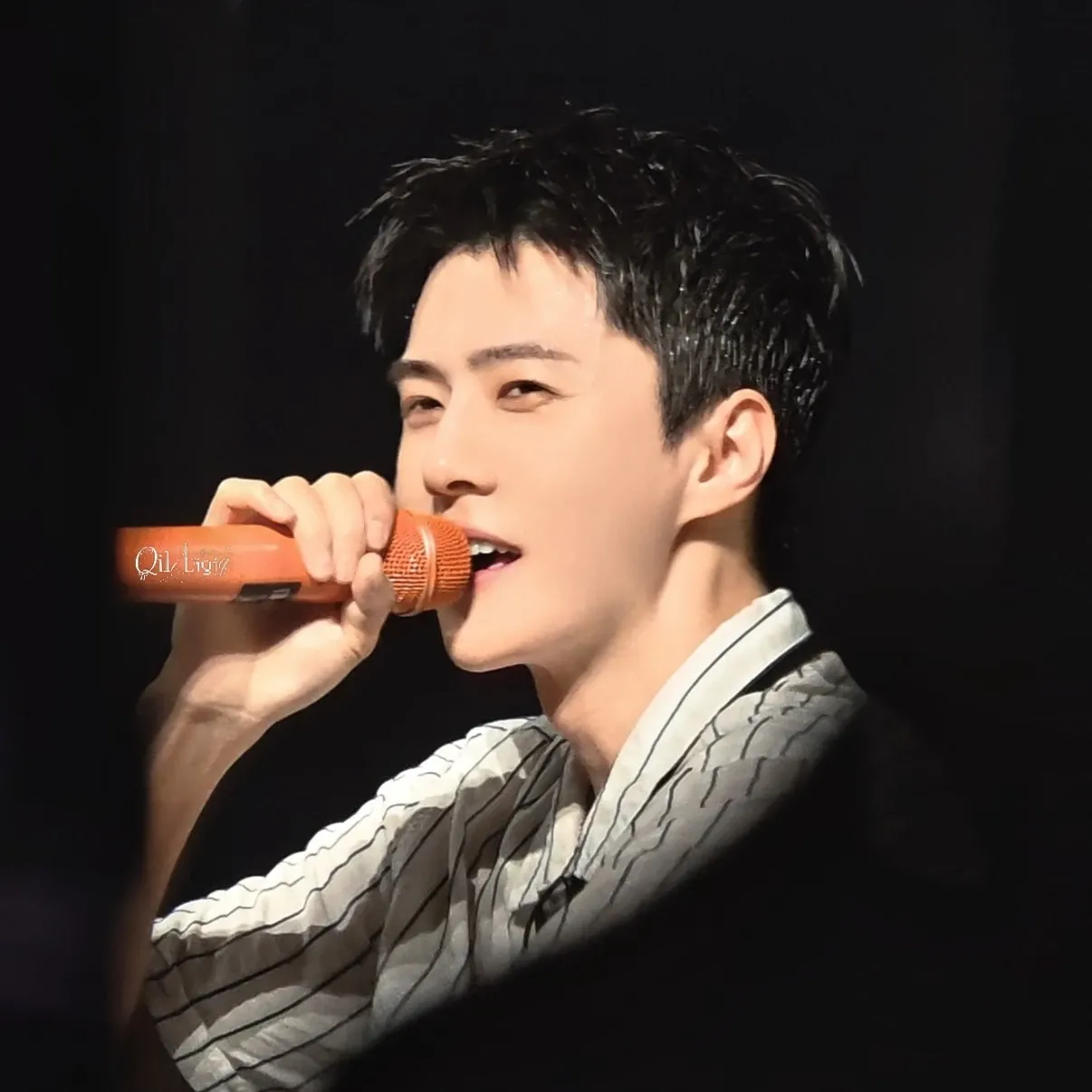 세훈 (EXO)의 비하인드 컷