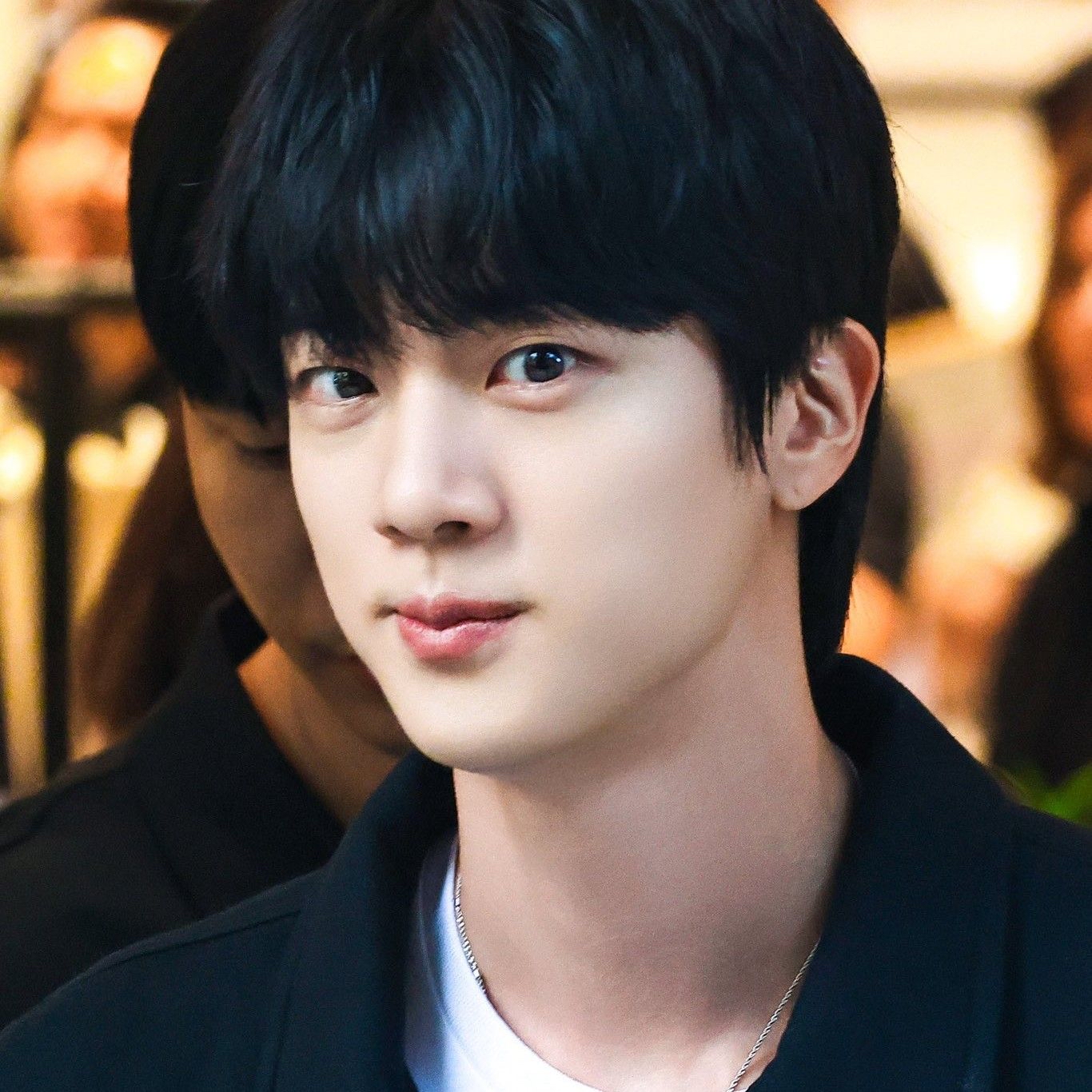 진 (방탄소년단)의 비하인드 컷