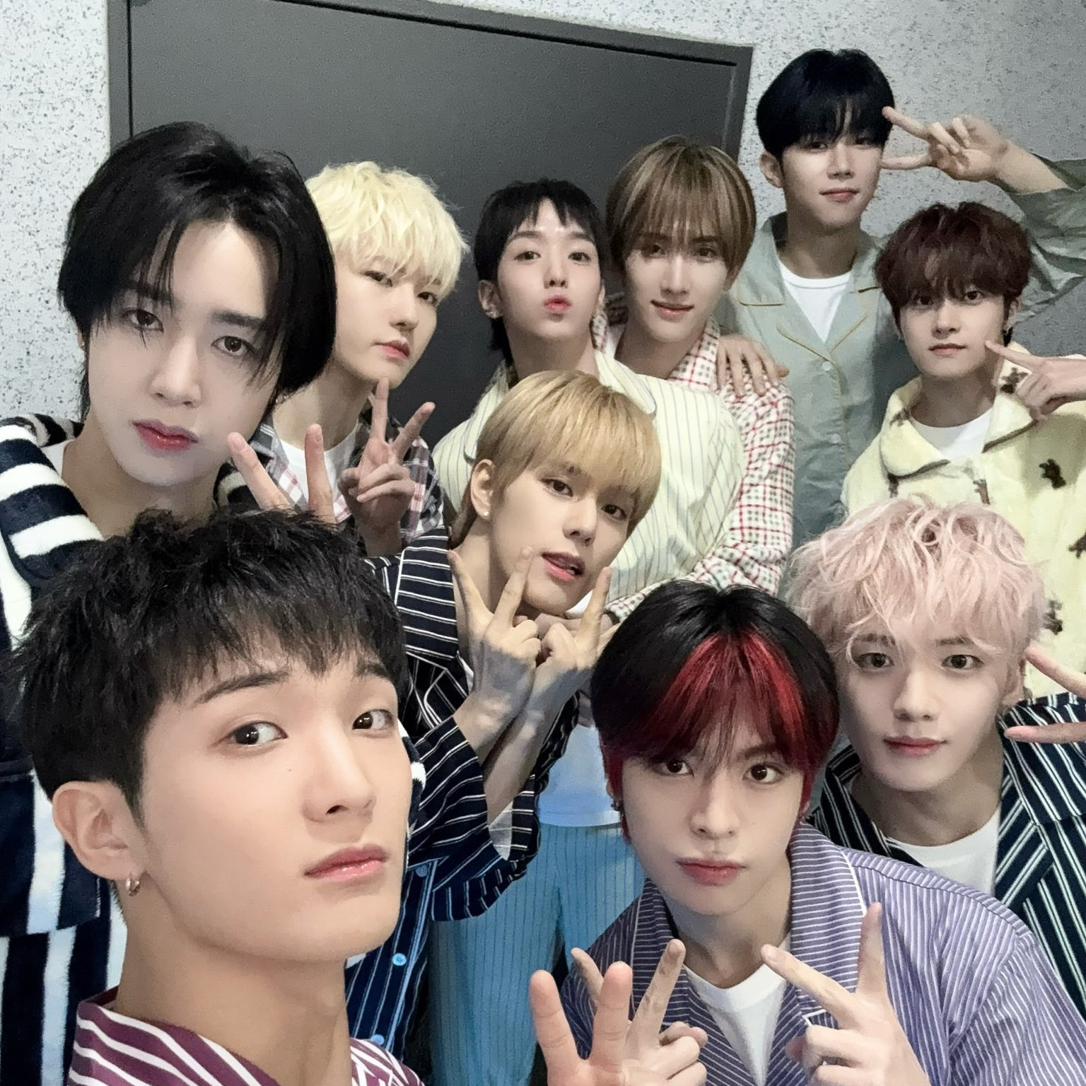 Momen yang diabadikan oleh penggemar Minjae (Xikers)