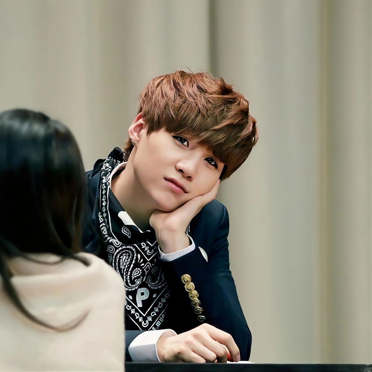 SUGA (BTS)の舞台裏ショット