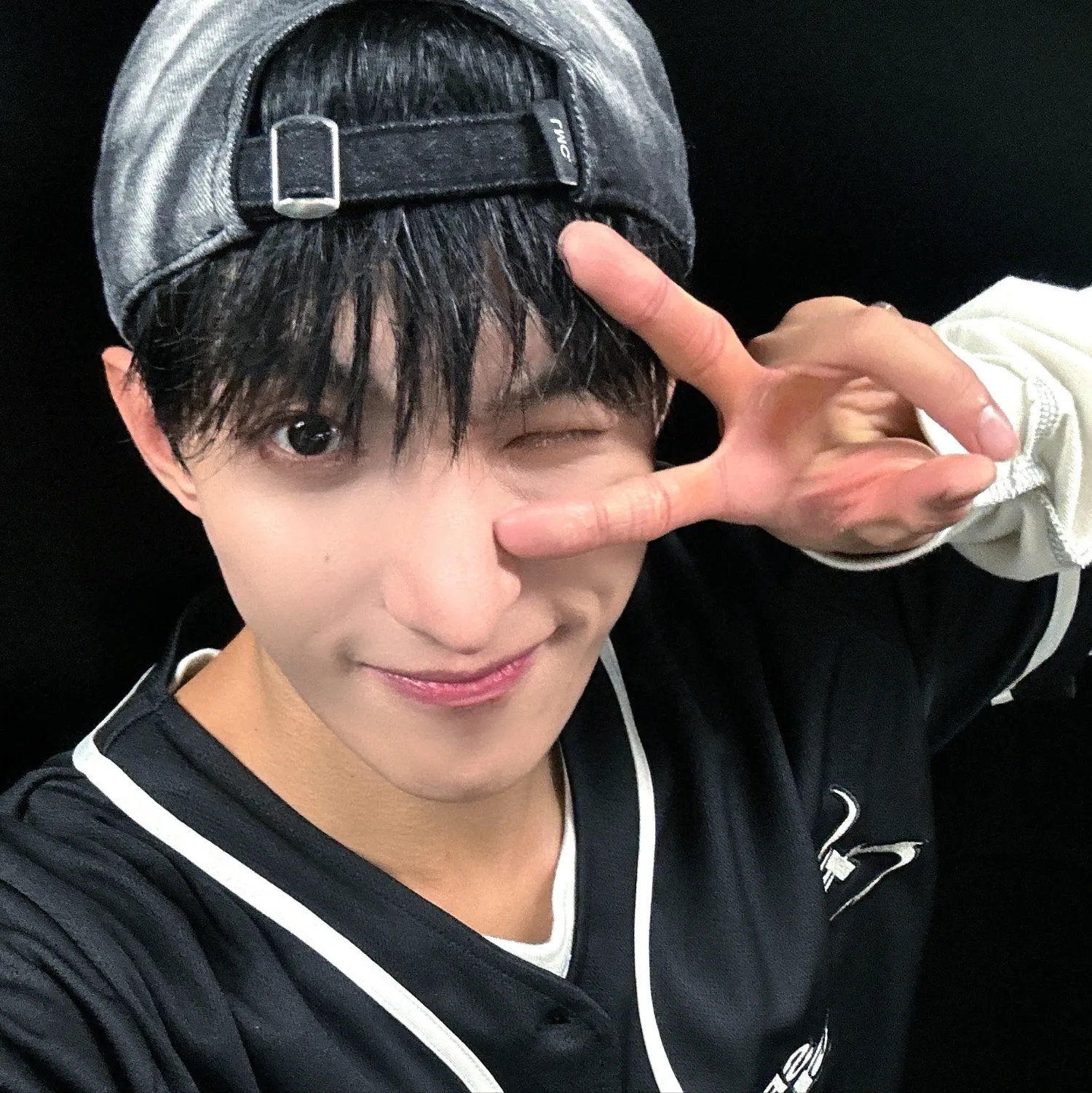 Behind-the-scenes cut of DK (SEVENTEEN)