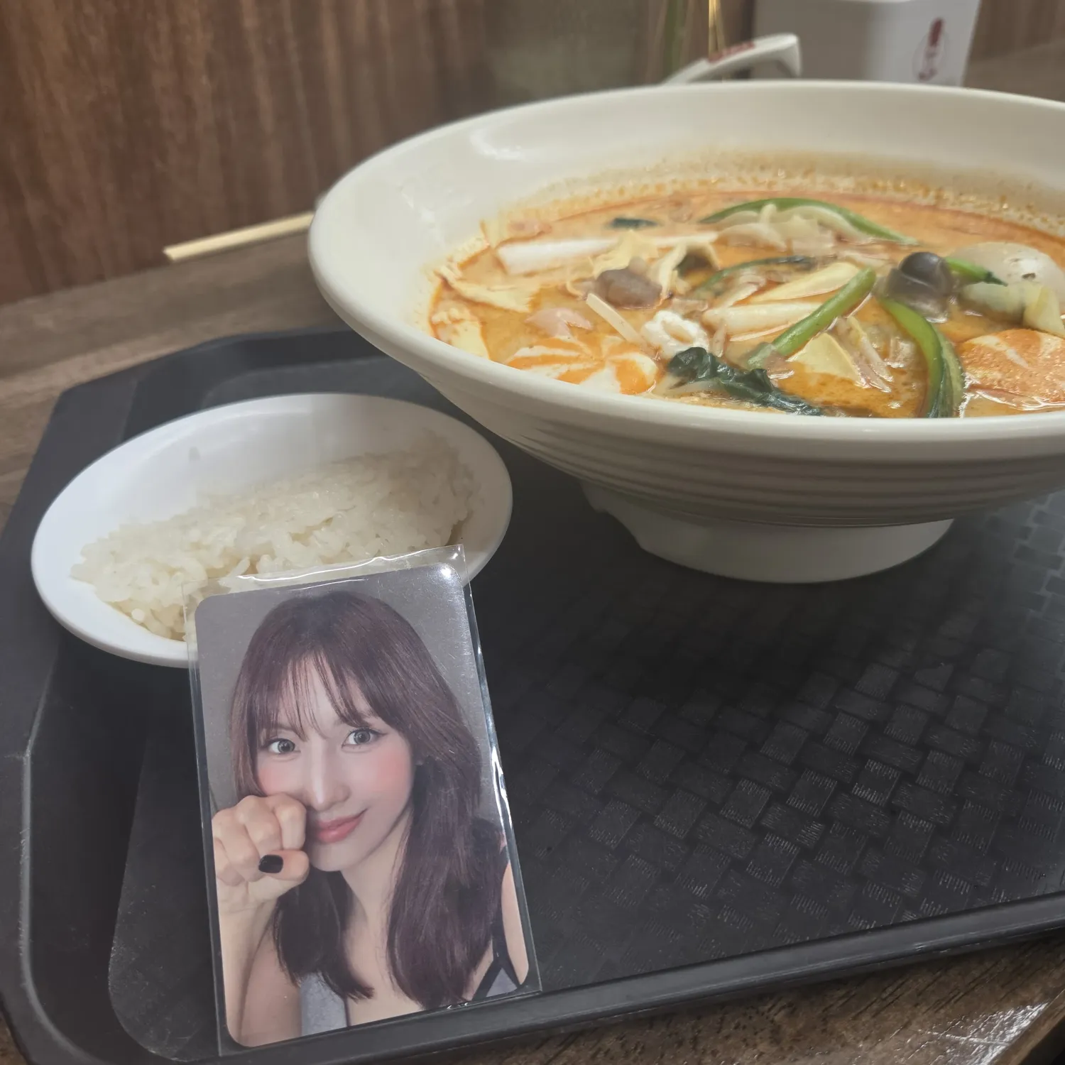 Momen yang diabadikan oleh penggemar Momo (TWICE)