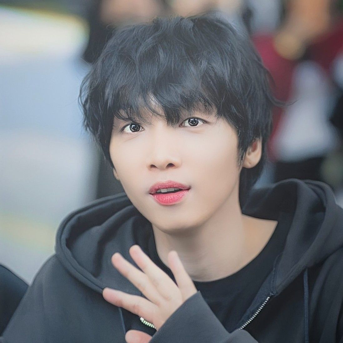 Recent activity shot of Jeong Sewoon