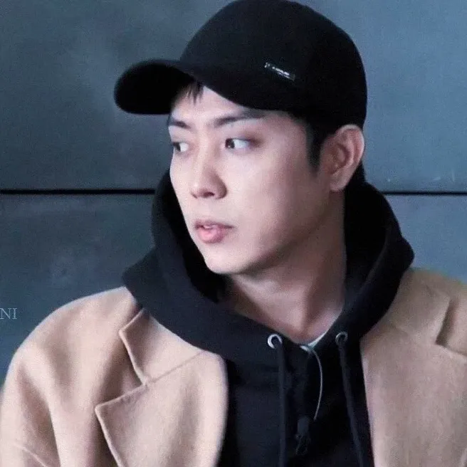 ウン・ジウォン (SECHSKIES)の最新写真