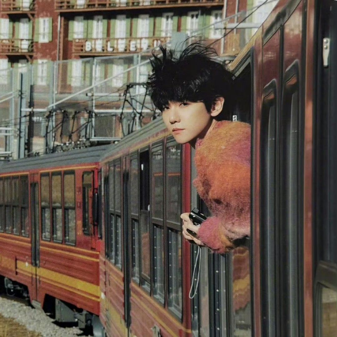 백현 (EXO)의 비하인드 컷