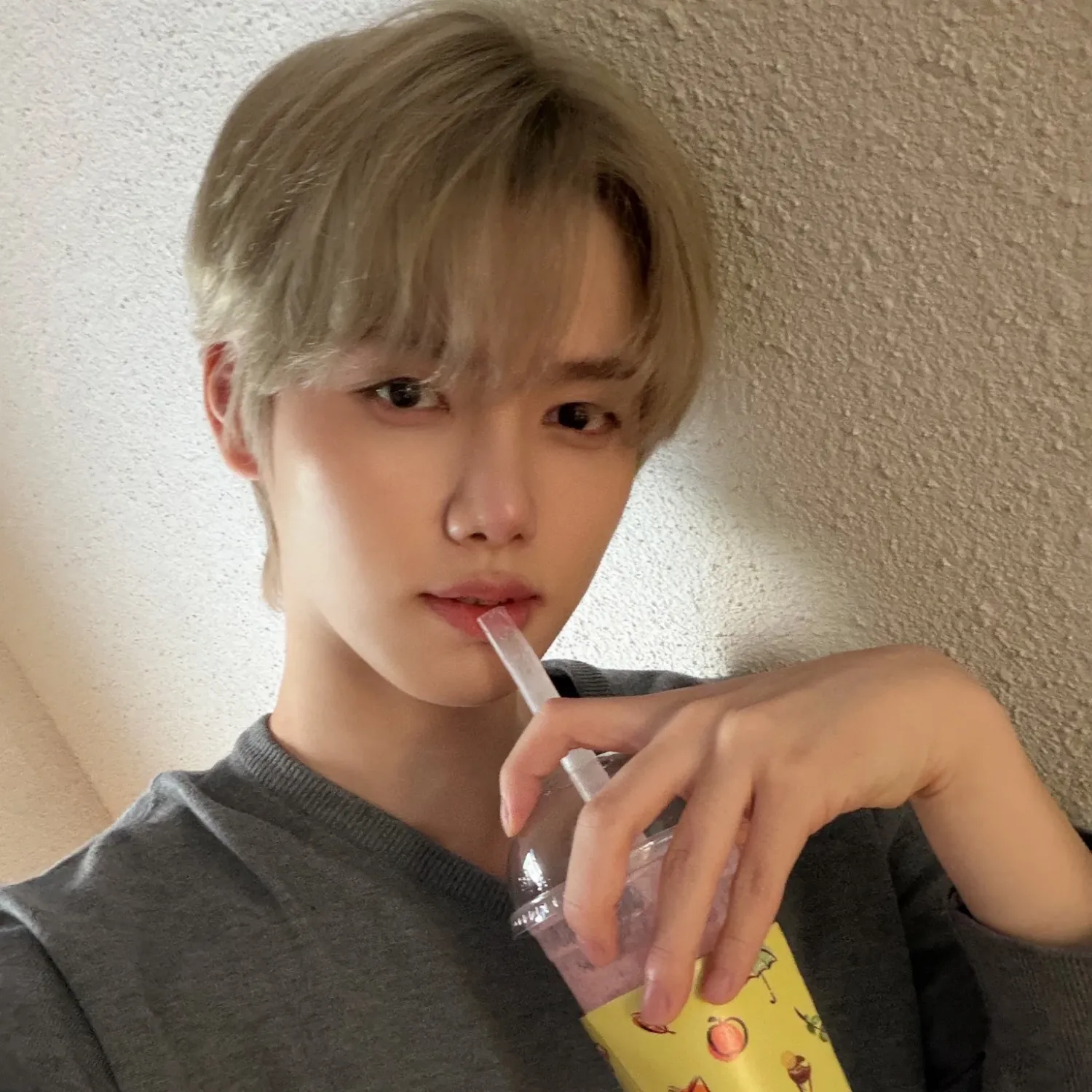 A moment captured by Minhee (CRAVITY)'s fan