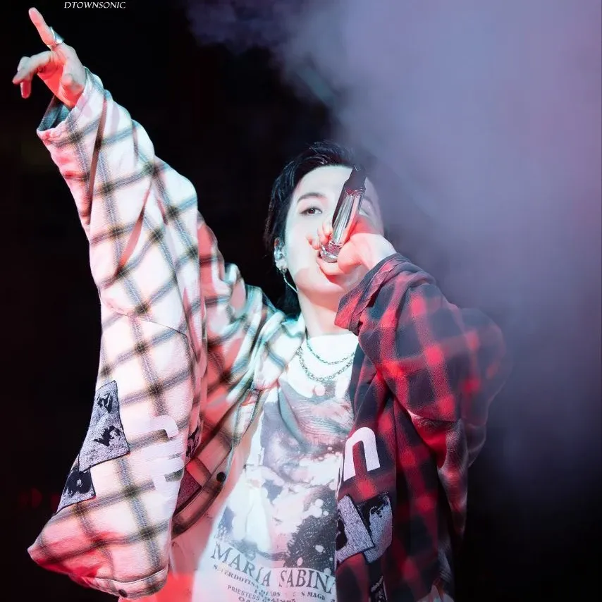 Potret di balik layar SUGA (BTS)