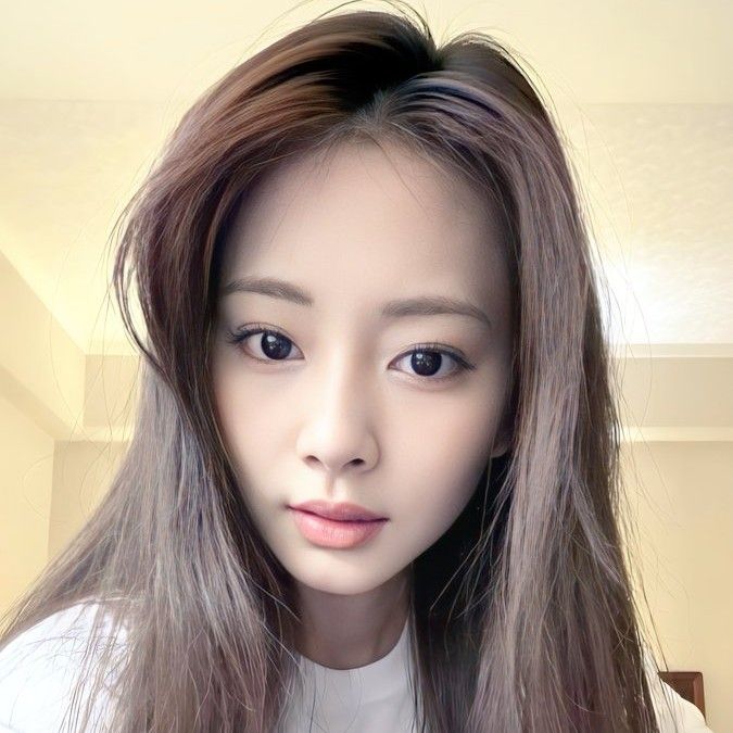 Latest photo of Tzuyu (TWICE)