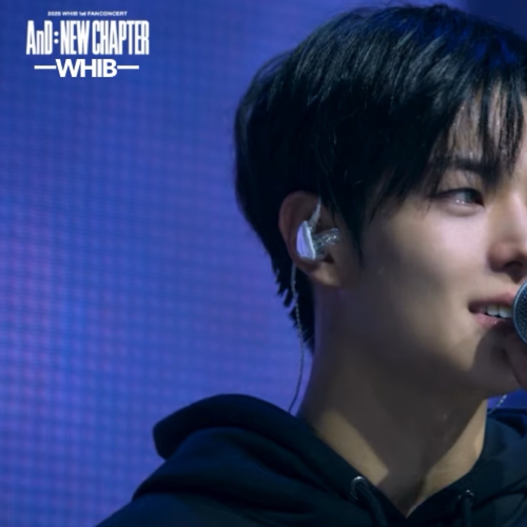 A moment captured by Leejeong (WHIB)'s fan