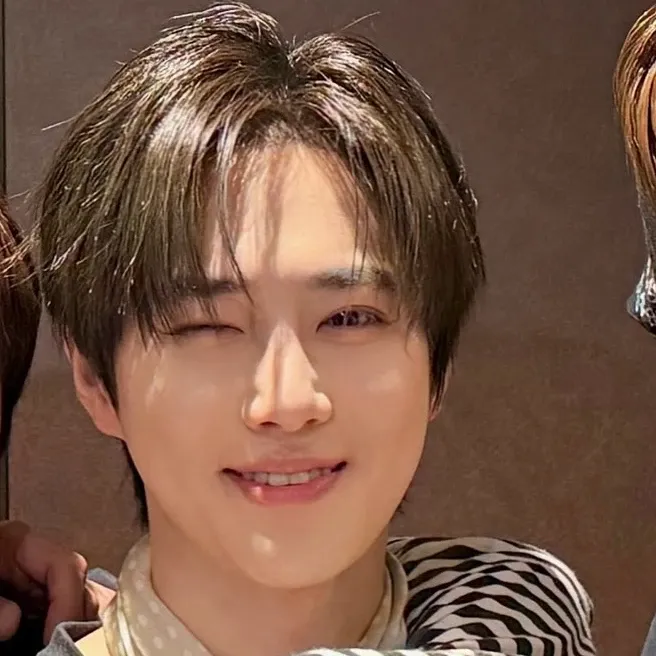 Latest photo of Suho (EXO)