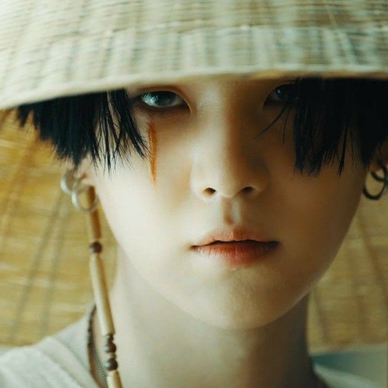 슈가 (방탄소년단)의 최신 사진