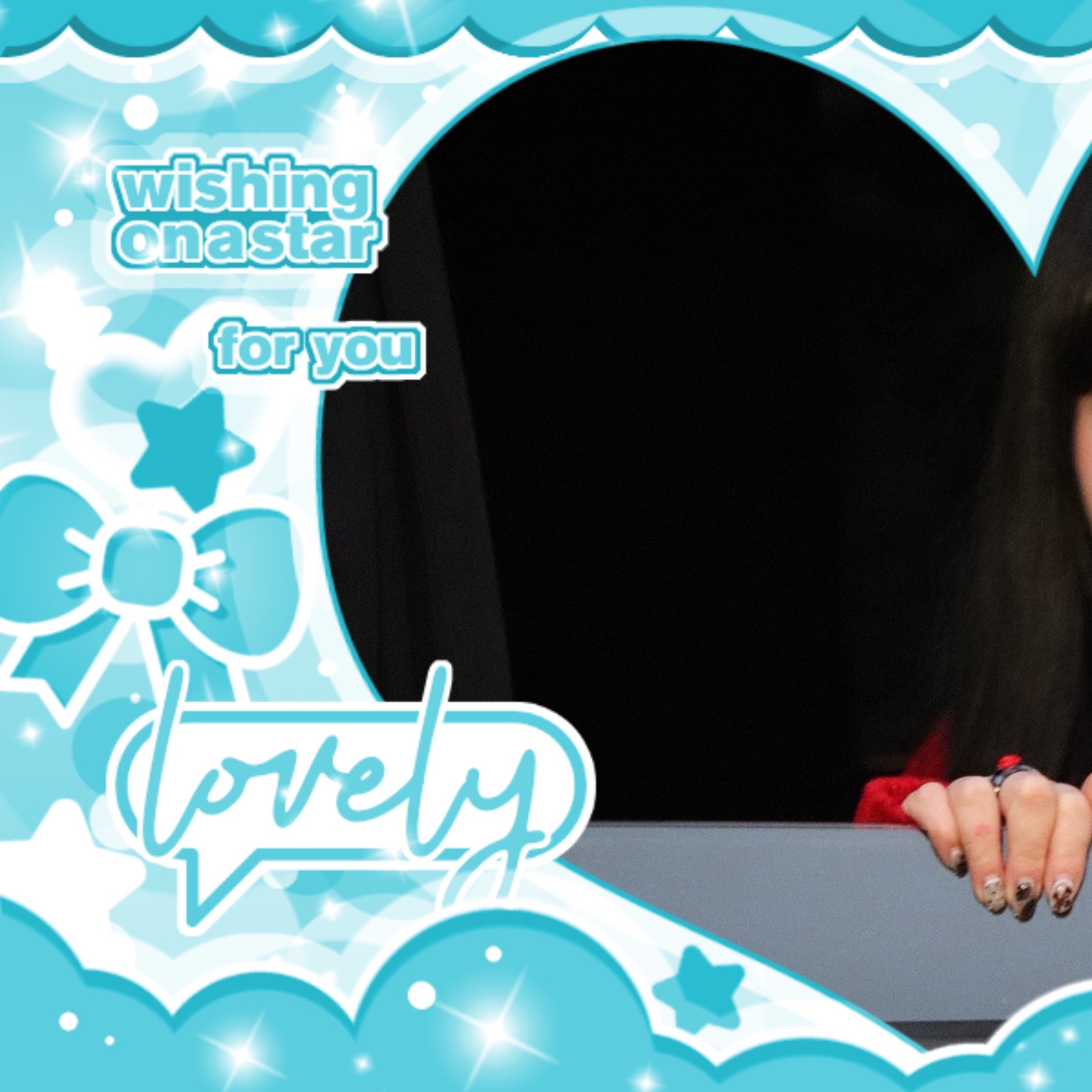 Behind-the-scenes cut of Soojin