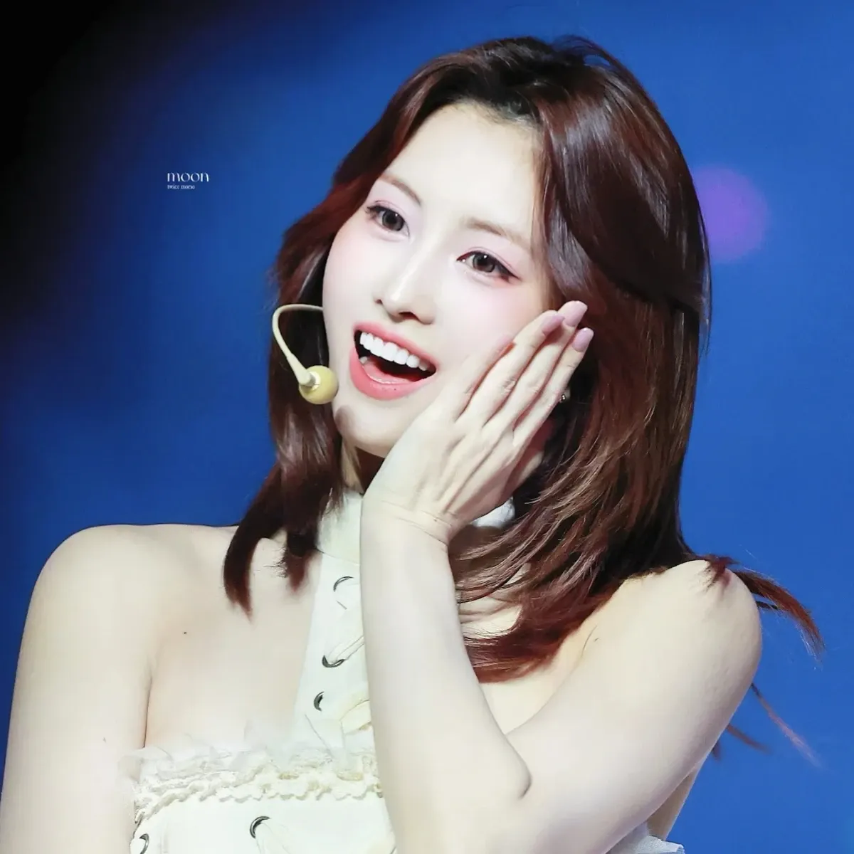 Momo (TWICE)粉絲拍下的瞬間