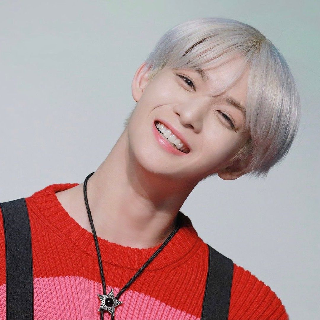 Latest photo of Bae Jinyoung