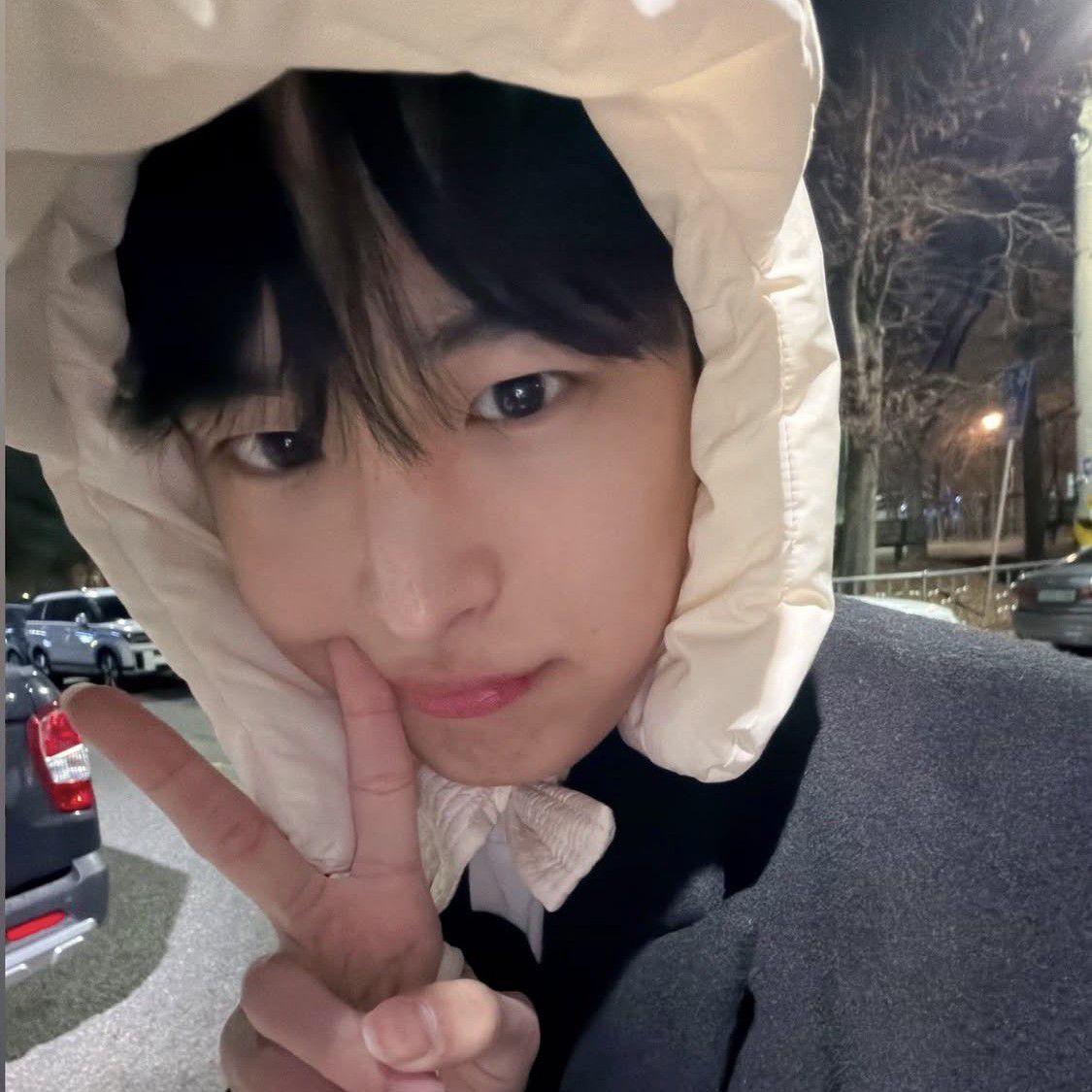 A moment captured by Choi Byungchan's fan