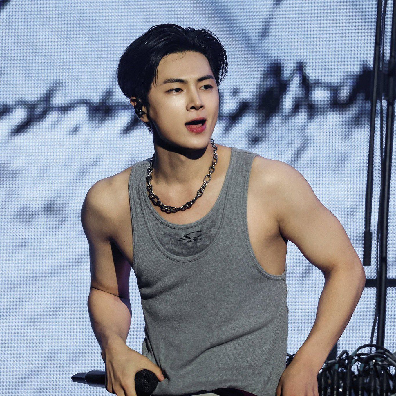 Latest photo of Jay (ENHYPEN)