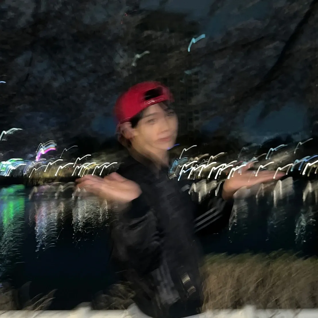 A moment captured by Kim Taerae (ZEROBASEONE)'s fan