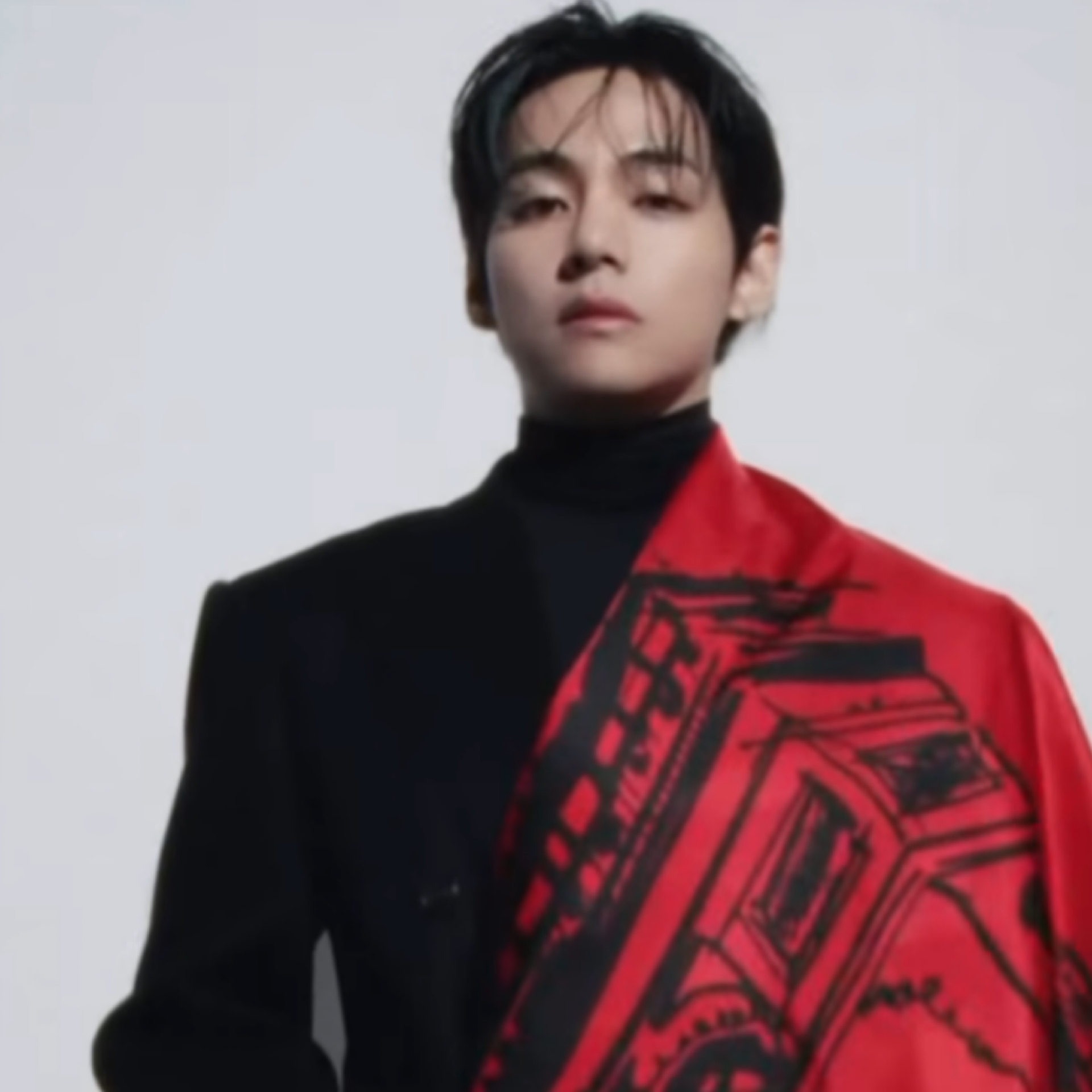 뷔 (방탄소년단)의 최신 사진