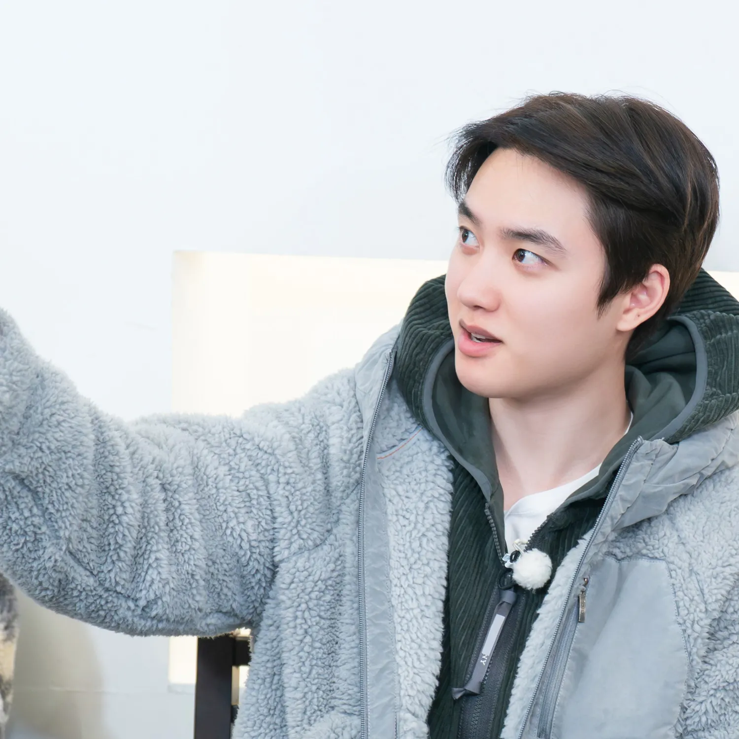 Momen yang diabadikan oleh penggemar D.O. (EXO)