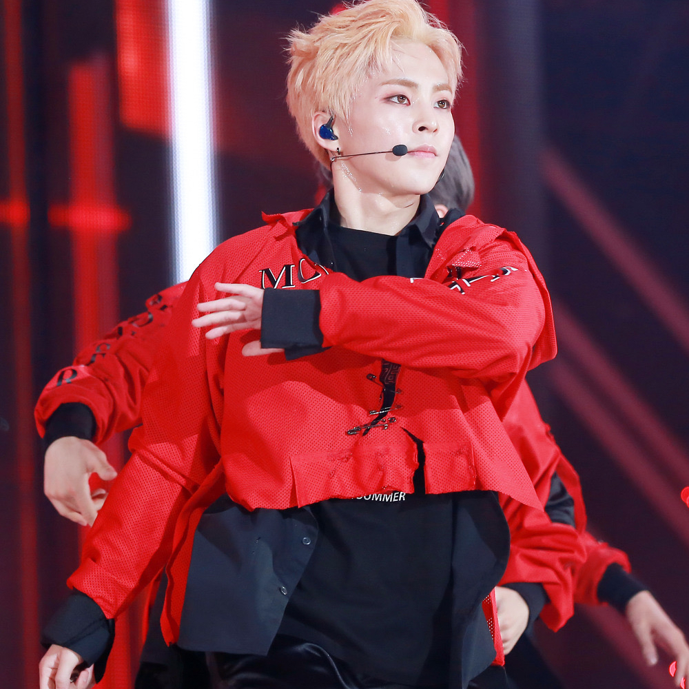 시우민 (EXO)의 최신 사진