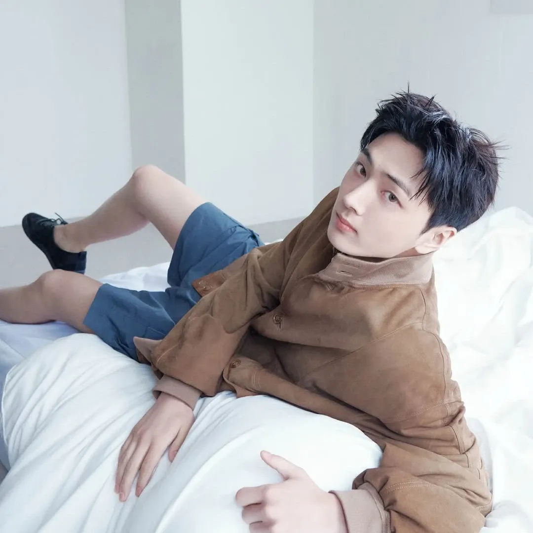 Foto aktivitas terbaru ENHYPEN