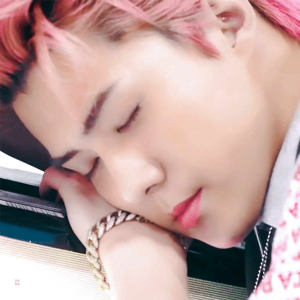 Latest photo of Sehun (EXO)