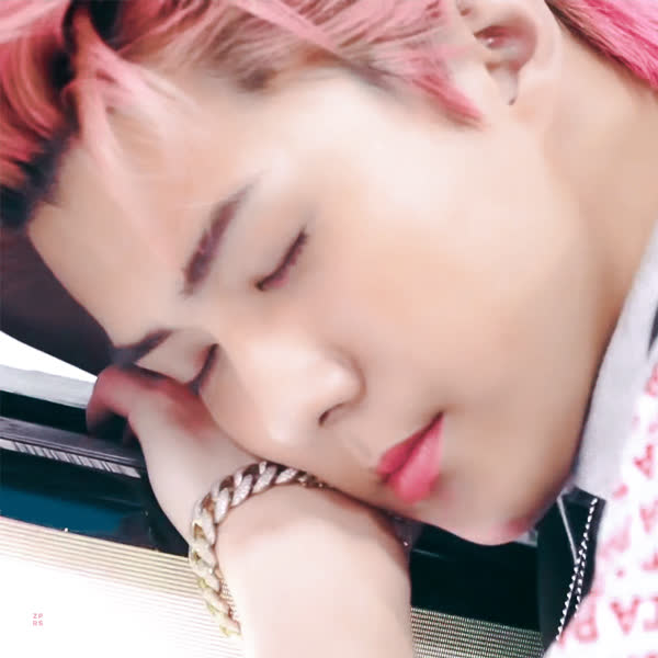 Signature photo of Sehun (EXO) capturing their charm